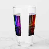 SlipperyJoe's Tanzperformance zum Pride-Jubiläum Glas (Links)