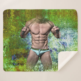 SlipperyJoe's weißer muskulöser sexy Mann Speedo s Sherpadecke