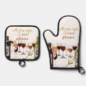 SlipperyJoe's Wine Glasses fermentierter Traubenwe Ofenhandschuh & Topflappen-Set (Vorderseite)