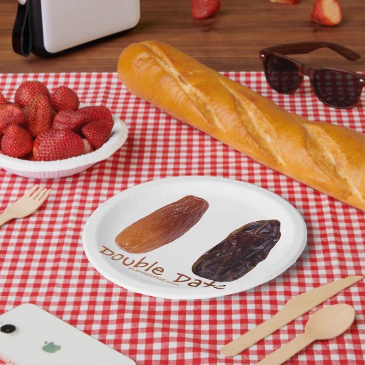 SlipperyJoe's zwei Daten mit zerknitterten Pflaume Pappteller (Picknick)