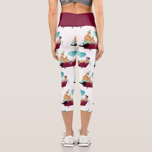 SlipperyJoe's zwei schwule Männer Liebe Cartoon Ba Capri Leggings (Rückseite)