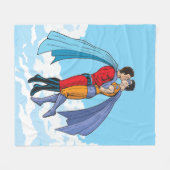 SlipperyJoe's zwei Superhelden küssen Flugwagen Fleecedecke (Vorderseite (Horizontal))