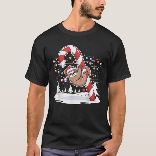 Sloth and Giant Candy Cane Christmas Pajama for Sl T-Shirt (Vorderseite)