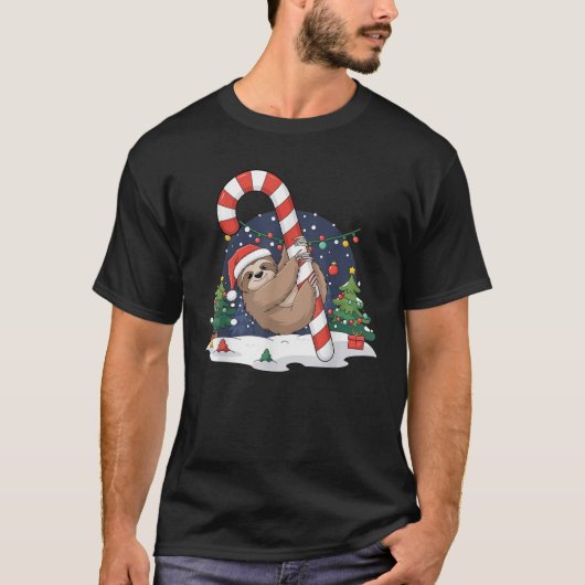 Sloth and Giant Candy Cane Christmas Pajama for Sl T-Shirt (Vorderseite)