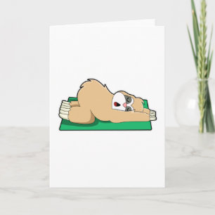 Sloth at Yoga on Yoga mat Karte