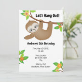 Sloth Birthday Einladung (Stehend Vorderseite)
