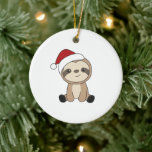 Sloth Christmas Snow Winter Animals Slots Keramik Ornament<br><div class="desc">Der Lustschwung mit sanfter Beleuchtung. Hübsche Tiere mit Geschenken und Schnee zu den Ferien. Auch lustig für Weihnachten im Juli. Fehler sind süße Tiere und perfekt zu Weihnachten.</div>