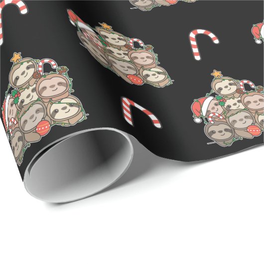 Sloth Christmas Tree Funny Geschenkpapier (Rolleneckpunkt)