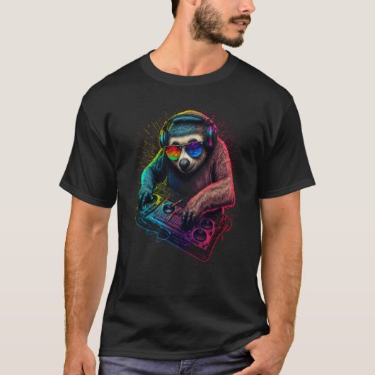 Sloth DJ  4 T-Shirt (Vorderseite)