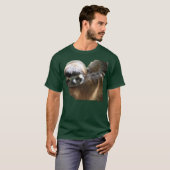 Sloth-Foto auf dunklem Shirt (Vorne ganz)