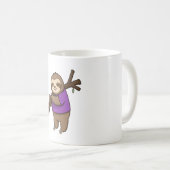 Sloth Hugging Tree Branch Wearing Purple Kaffeetasse (VorderseiteRechts)