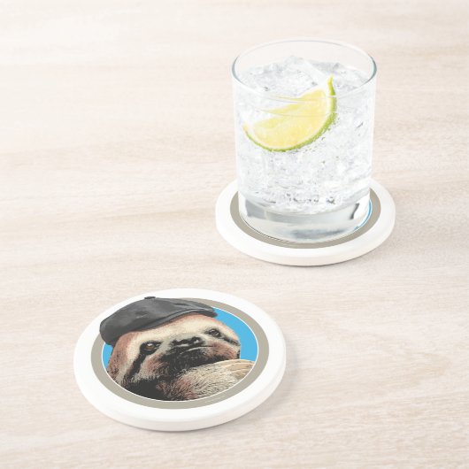Sloth (in Baker Boy hat) Getränkeuntersetzer (Seite)