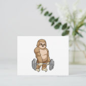 Sloth in Bodybuilding mit Barbell Postkarte (Stehend Vorderseite)