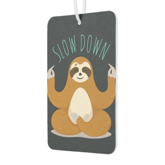 Sloth in Lotus Yoga Pose "Slow Down" Autolufterfrischer (Links)