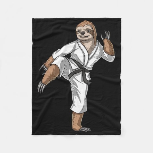 Sloth Karate Kickboxing Taekwondo Muay Thai Martia Fleecedecke (Vorderseite)