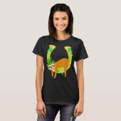 Sloth Napping auf Leprechaun Horseshoe St Patrick' T-Shirt (Vorne ganz)