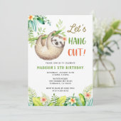 Sloth Party | Hanging Sloth Girl Birthday Party Einladung (Stehend Vorderseite)