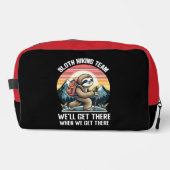 Sloth Wanderabenteuer Waschbeutel (Vorderseite)