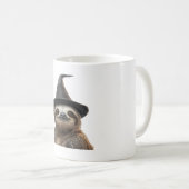 Sloth Wearing Halloween Witch Hat Classic T-Shirt Kaffeetasse (VorderseiteRechts)