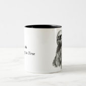 Sloth zeichnend Hintergrund Zweifarbige Tasse (Mittel)