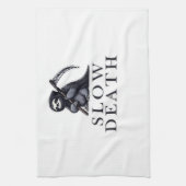 Slow Death Essential T-Shirt Geschirrtuch (Vertikal)