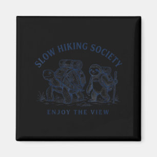 Slow-Hiking-Gesellschaft genießt den Blick Faultie Magnet