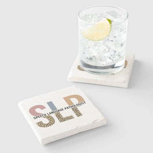 SLP-Sprecher Pathologe Leopard Print Typografy Steinuntersetzer (Seitenansicht)