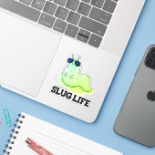 Slug Life Funny Green Slug Puff Aufkleber (Laptop mit iPhone)