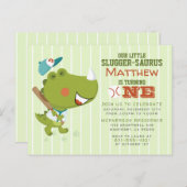 Slugger Saurus Baseball Dino Baby Boy 1. Geburtsta Einladungspostkarte (Vorne/Hinten)