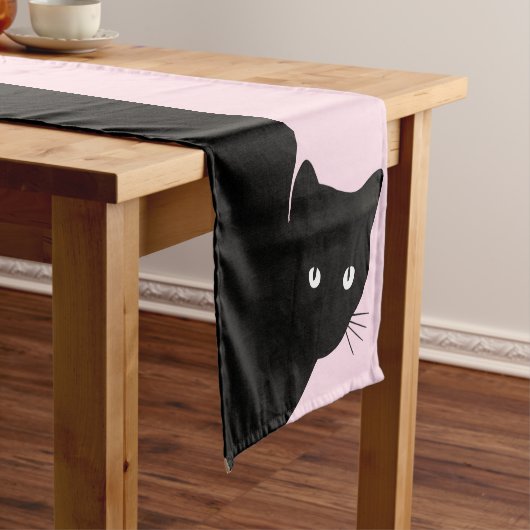 Sly Black Cat Pink Großer Tischläufer (Beispiel)