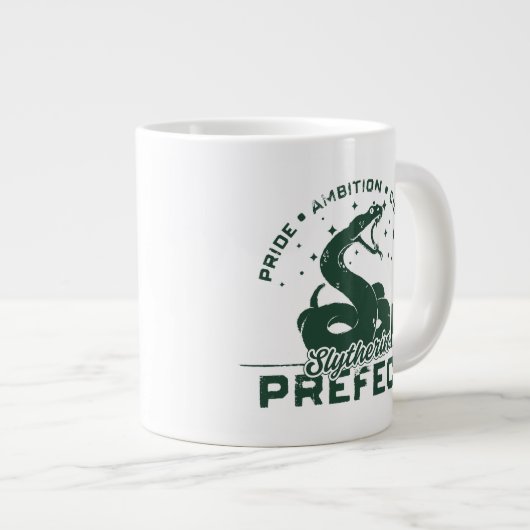 SLYTHERIN™ Präfektes Abzeichen Jumbo-Tasse (Vorderseite Rechts)