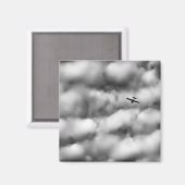 Small Airplane Flying in Cloudy Sky Photo Magnet (Vorderseite/Rückseite)