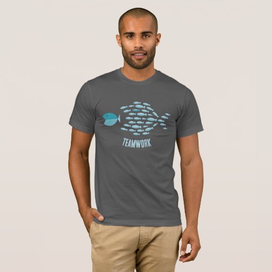 Small Fish Eating Big Fish - Power Unity Teamwork T-Shirt (Vorne ganz)