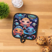 Small Multi-Coloured Aliens in Space Topflappen (Oben Unten)