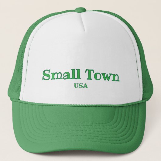 Small Town USA anpassbar Truckerkappe (Vorderseite)