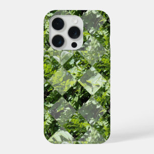 Smaragd-Eleganz: Grüne Blätter im Diamantschliff, iPhone 15 Pro Hülle