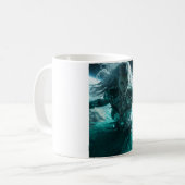 Smaragd-Nebel-Königin – Kosmische Alien-Rüstung  Kaffeetasse (Vorderseite Links)