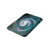 Smaragd und Lila Galaxie Badematte (Schrägansicht)