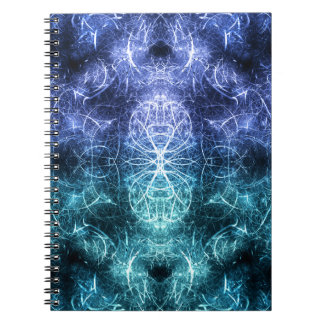 Smaragdblaue kristalline Energie-Fraktal-Kunst Notizblock