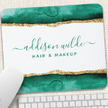 Smaragdgrün und goldene Aquarellfarbe Mousepad<br><div class="desc">Smaragdgrün und goldfarben Mousepad. Elegantes smaragdgrünes und goldfarbenes geometrisches handgeschriebenes Schriftbild Kalligraphie Drehbuch berufliches Business Design. Perfekt für Make-ups,  Haarstylisten,  Kosmetologen und mehr!</div>