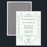 Smarald Green Wedding Save the Date Magnet Bells<br><div class="desc">Hochzeit speichern Sie das Design der Datums-Magneten Glocken. Passen Sie diese grüne Hochzeit auf,  speichern Sie den Datums-Magneten mit Ihren Hochzeitsdetails. Wenn Sie Hilfe bei der Anpassung benötigen,  kontaktieren Sie uns über den Link auf dieser Seite. Smaragdfarbene Glocken Design personalisierte Hochzeit speichern den Datums-Magneten</div>