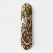 Smarald lizard Salamander auf Erden Skateboard (Vorne)
