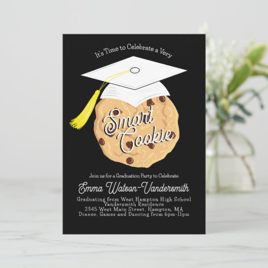 Smart Cookie Graduation Party Einladung Black (Stehend Vorderseite)