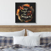 SMAUG™ - Logo-Grafik niemals lachen Leinwanddruck (Insitu (Schlafzimmer))