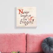 SMAUG™ - Never Laugh At A Live Dragon Leinwanddruck (Insitu (Wohnzimmer))