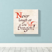 SMAUG™ - Never Laugh At A Live Dragon Leinwanddruck (Insitu (Holzboden))