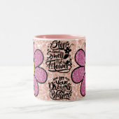 smell the flower , Floral Sparkle Aesthetic Gift Zweifarbige Tasse (Mittel)