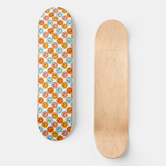 Smile Emoji Pattern Skateboard (Vorderseite)