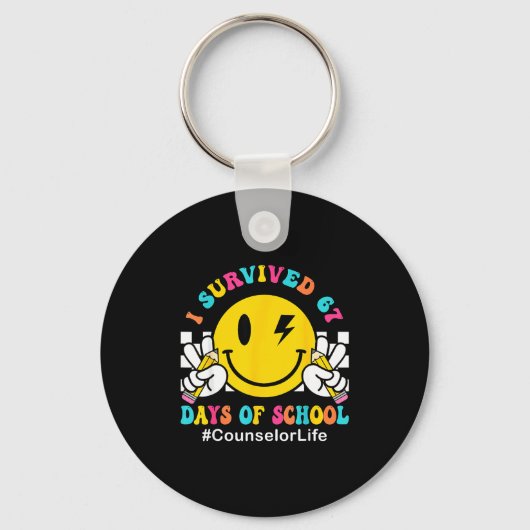 Smile Face I Survived 67 Days Of School Counselor Schlüsselanhänger (Vorderseite)
