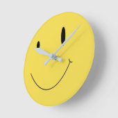 Smile Yellow Happy Face 009 Runde Wanduhr (Winkel)